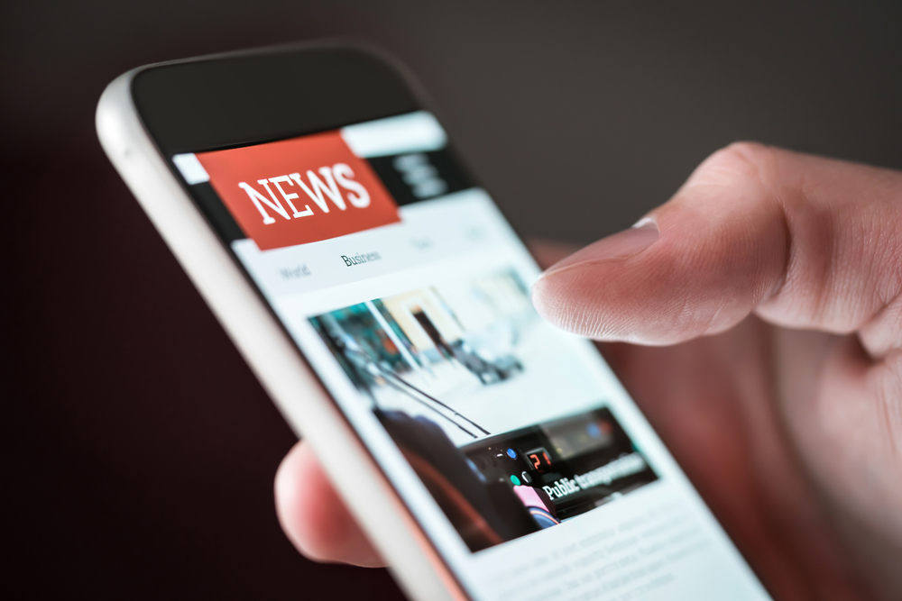 Schrecklicher Unfall nach Wildwechsel: Lebensgefahr! Fahrer eingeklemmt.