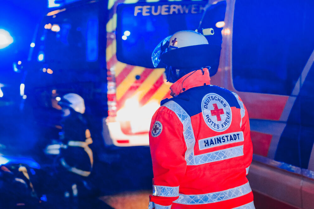 Todesdrama in deutscher Stadt - Rentner (89) tötet eigene Ehefrau (82) beim Ausparken